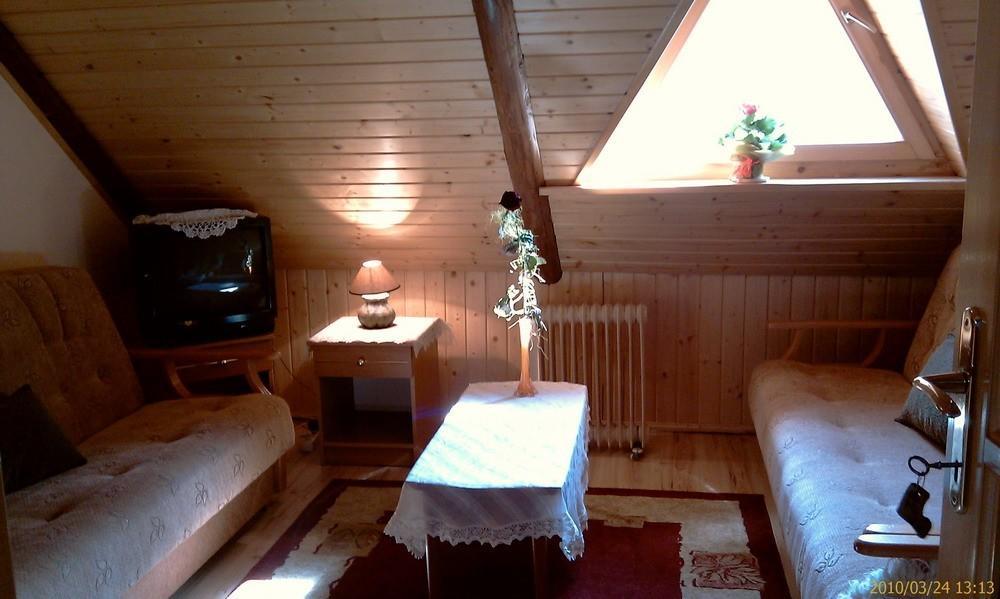 Goralska Czarcia Chata Pod Jalowcem Stryszawa Luaran gambar